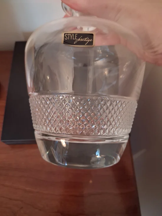 Style Prestige Cut Glass Decanter - Clear - Picture 6 of 7